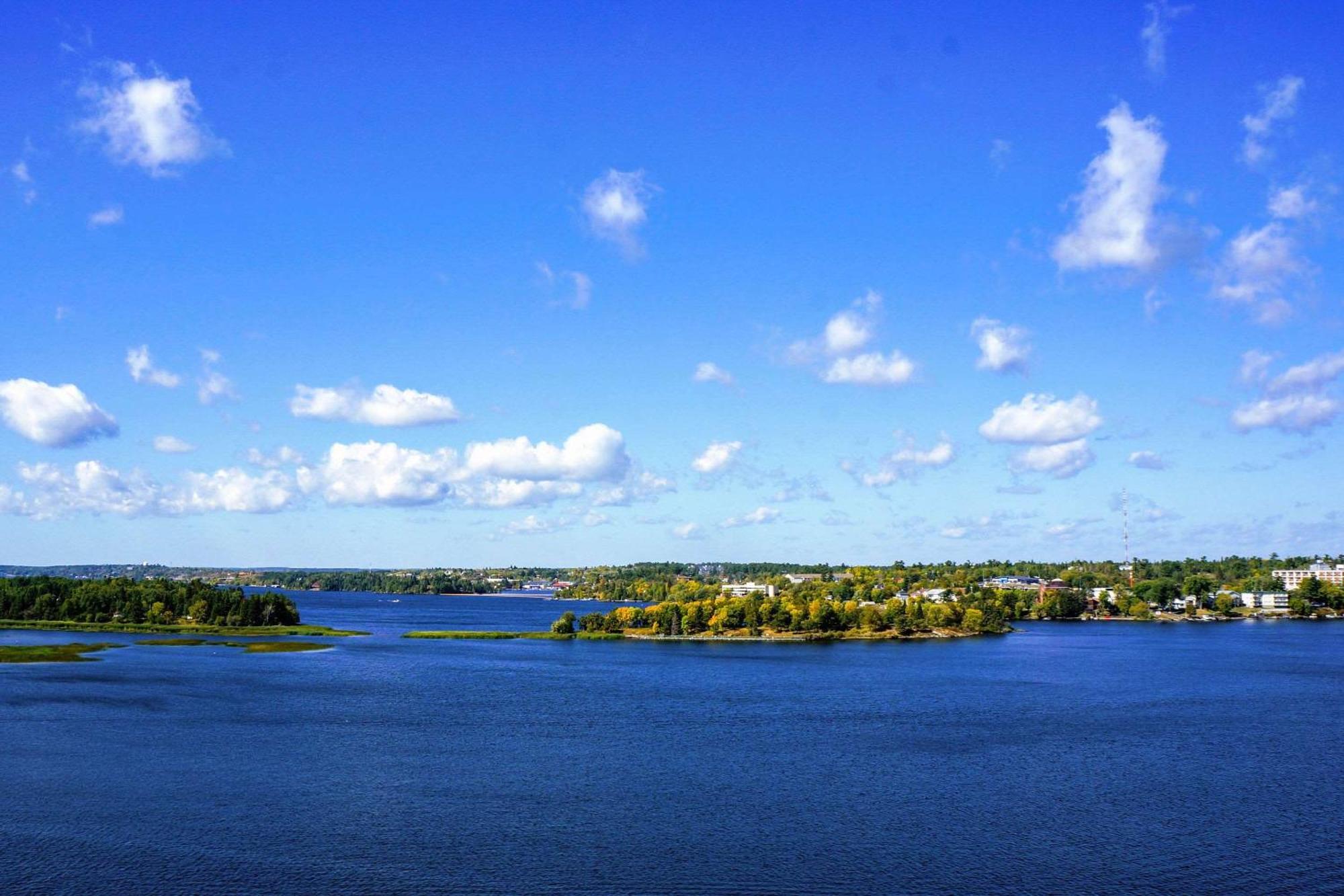 Clarion Lakeside Inn & Conference Centre Kenora Exterior foto